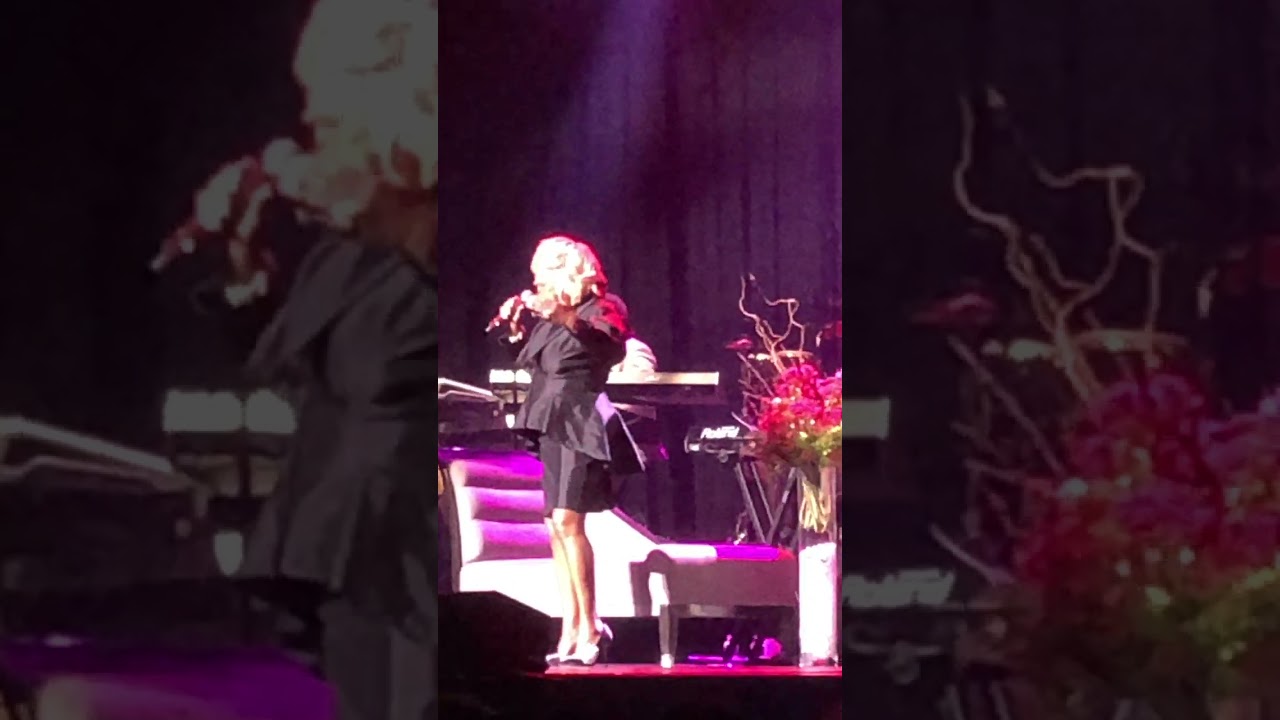 Patti LaBelle sings Somebody Loves You Baby