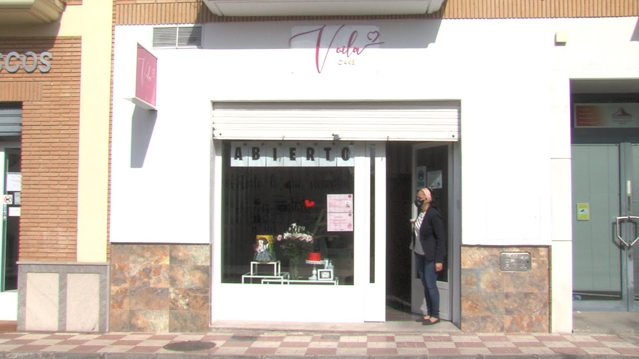 ABRE EN ALBOLOTE VOILÁ CAKE UN OBRADOR CON PRODUCTOS PERSONALIZADOS ARTESANOS