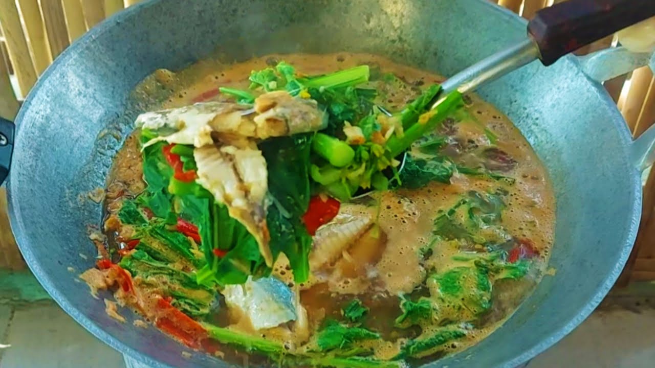 วิธีทำแกงผักกาดใส่ปลาทู ข้าวเหนียวร้อนๆต้องเข้าแล้ว /ครัวกัณฐมณี channel