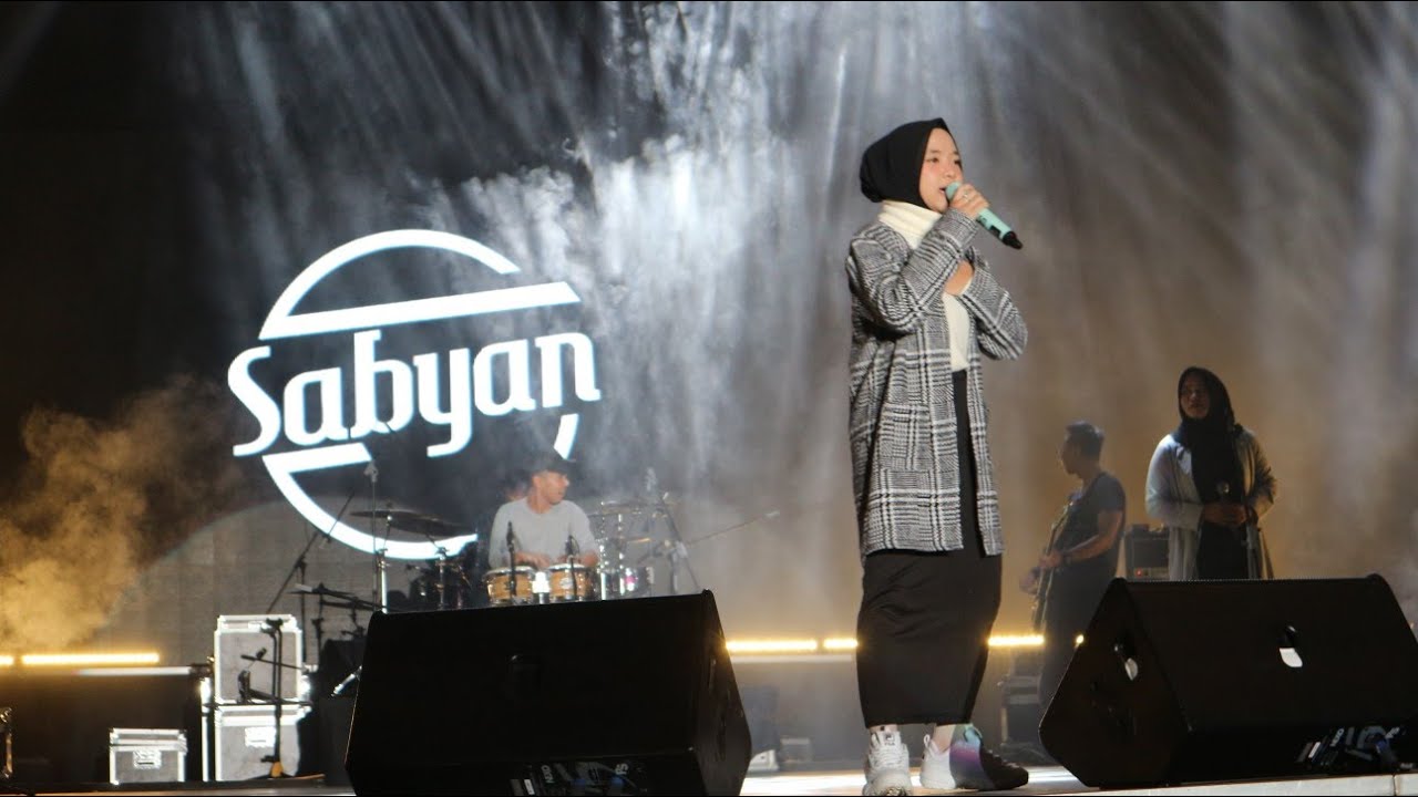Nisa sabyan sampai nangis