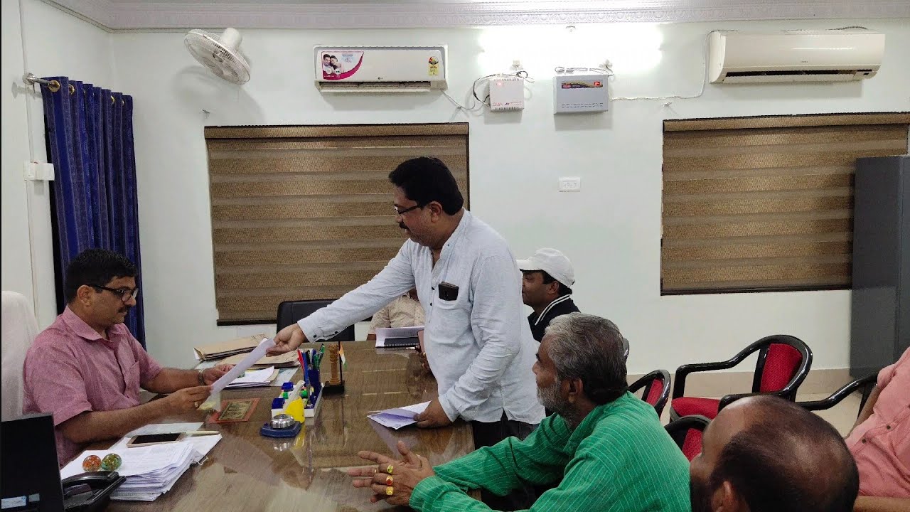 Warn to WESCO on electric cut issue in Bargarh district by FOR organization