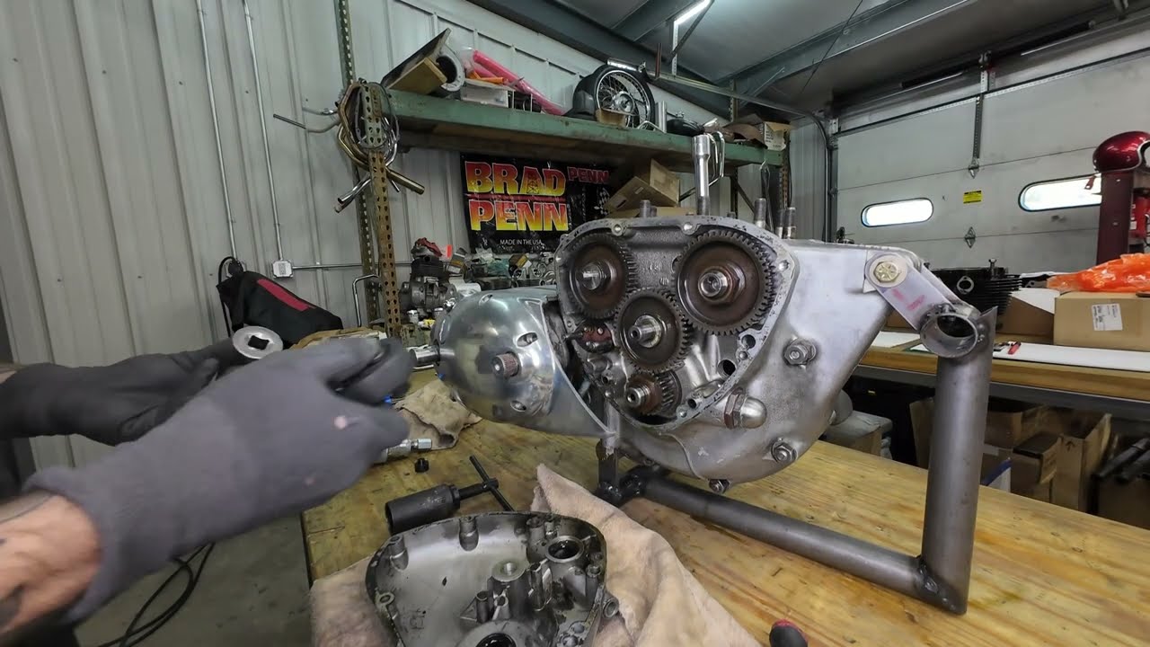 Sludge Trap Inspection Triumph 650 teardown