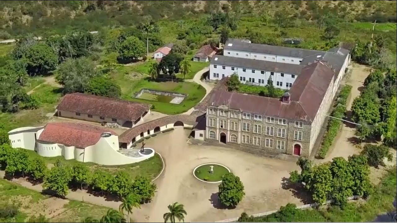REPORTAGEM: O Mosteiro de Jequitibá