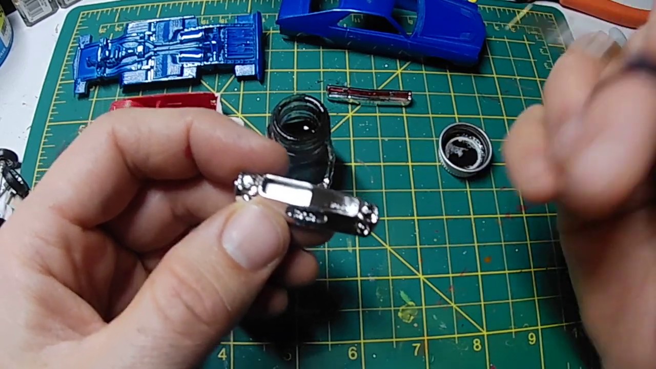 Miniatures Monday - Episode 07: Building a 1/43 scale model car