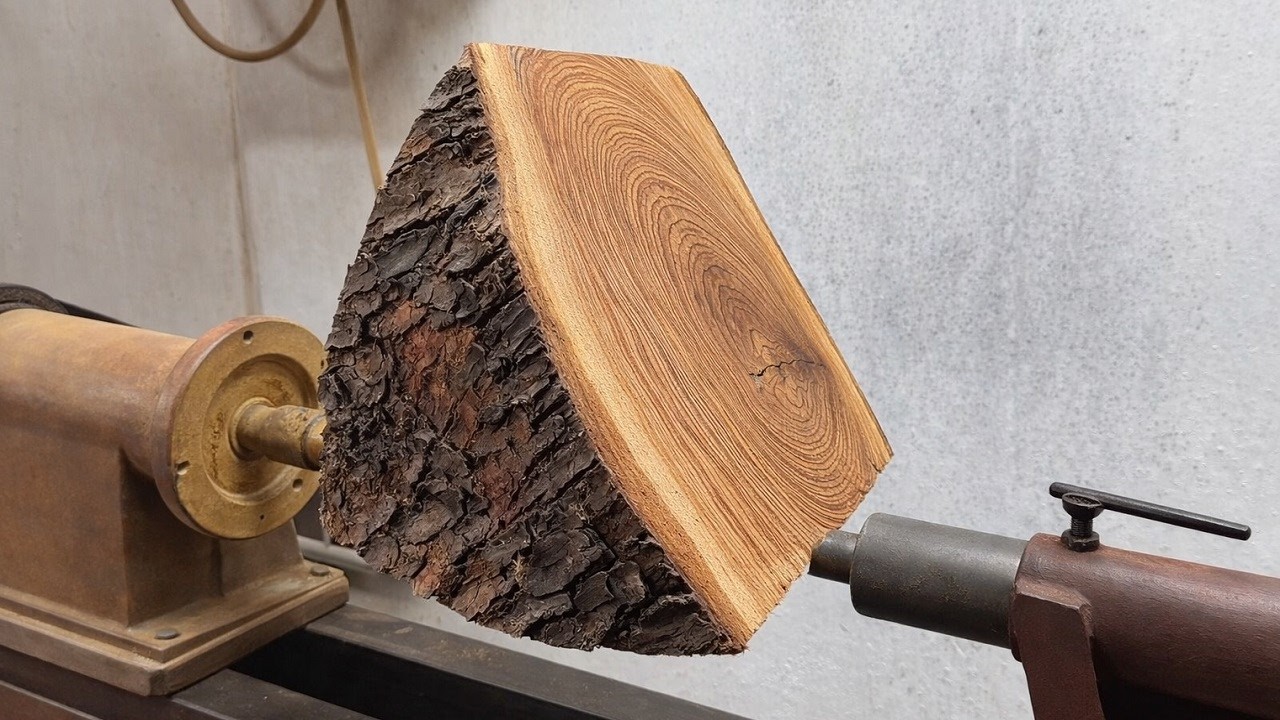 Transforming a triangular piece of wood into a bowl || A genius in woodturning