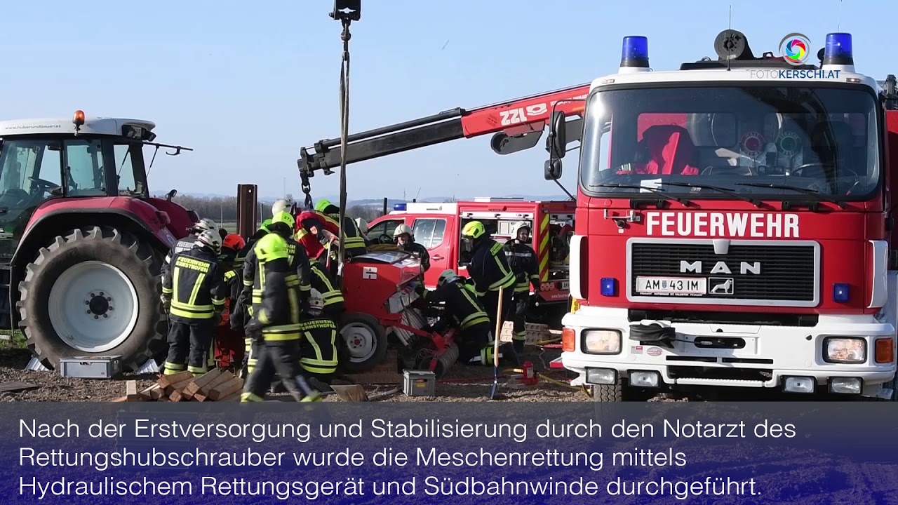 Menschenrettung  Patient unter Walze eingeklemmt