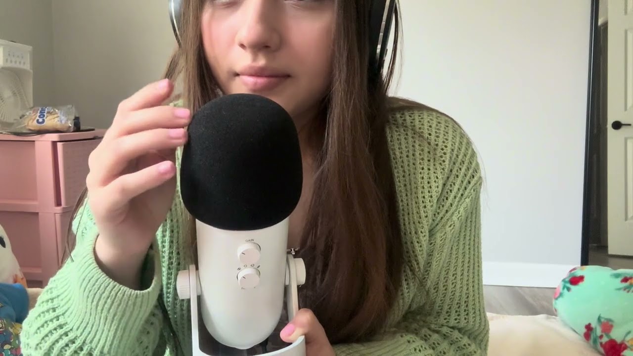 My first ASMR video 💗| mouth sounds, mic tapping, brushing, and whispering