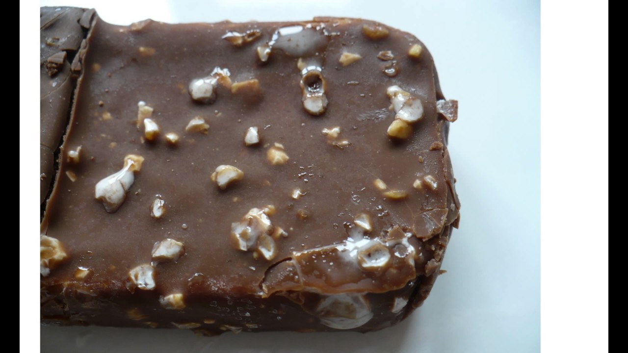 ALGIDA, UK: NOGGER ICE CREAM SANDWICH