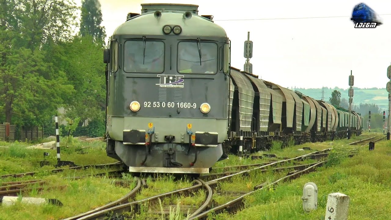 LDE2100 60-1660-9 & Marfar Tim Rail Cargo Freight Train in Gara Oradea Vest Station - 13 May 2021