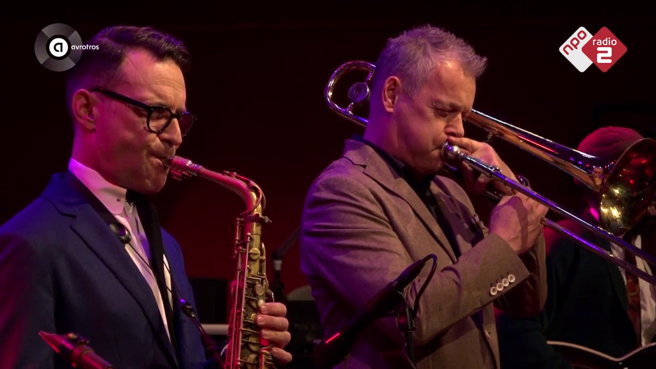 New Cool Collective - 'Ramapolo' live bij Muziekcaf&eacute;