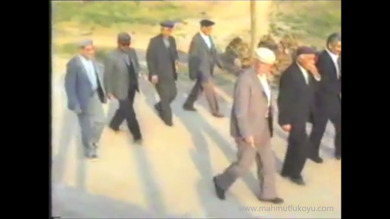 Vefat eden köylülerimizi rahmetle aniyoruz. Müzik: Cavit Karabey - Musalla Taşi - Mahmutlu Koyu