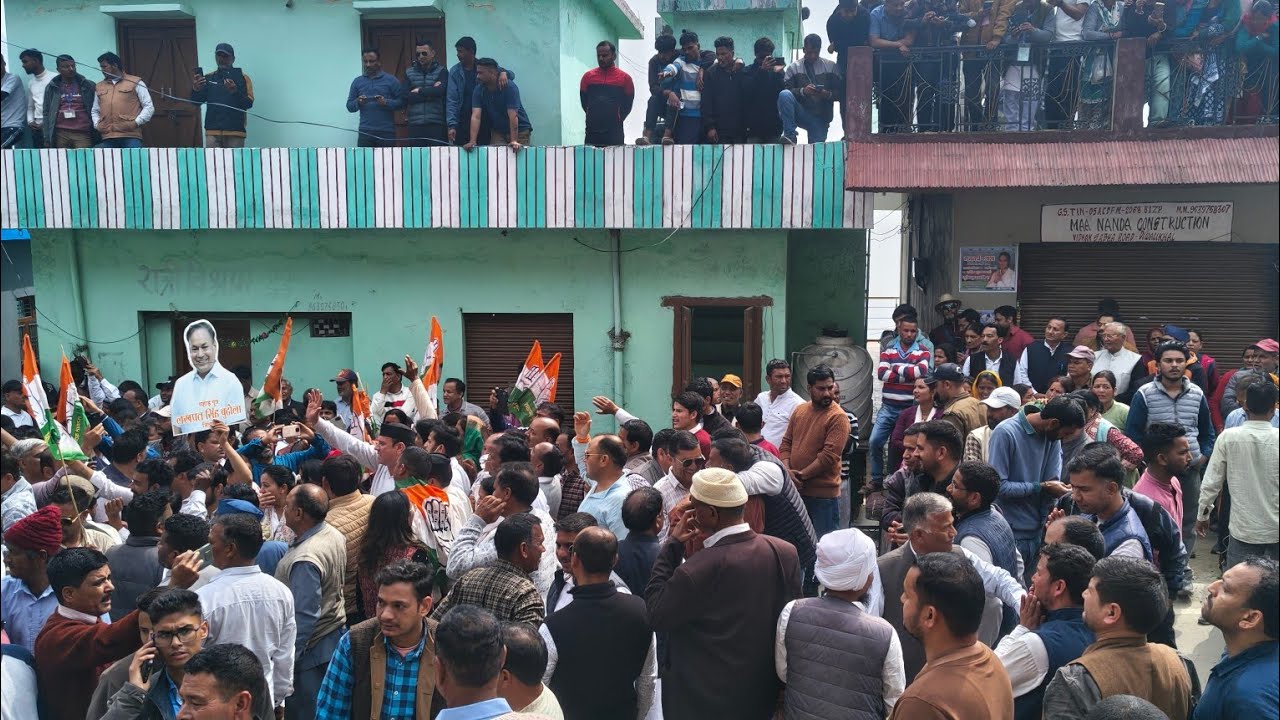 हम गैस सिलेंडर त्याग सकते हैं ।। बस जरूरत मंदों को मिल जाए ।। 