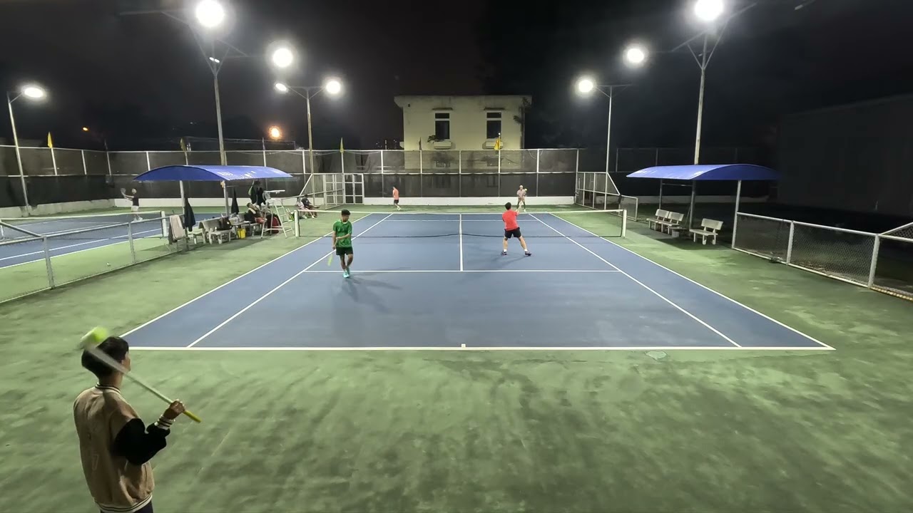 Phục Hưng Tennis khai xuân