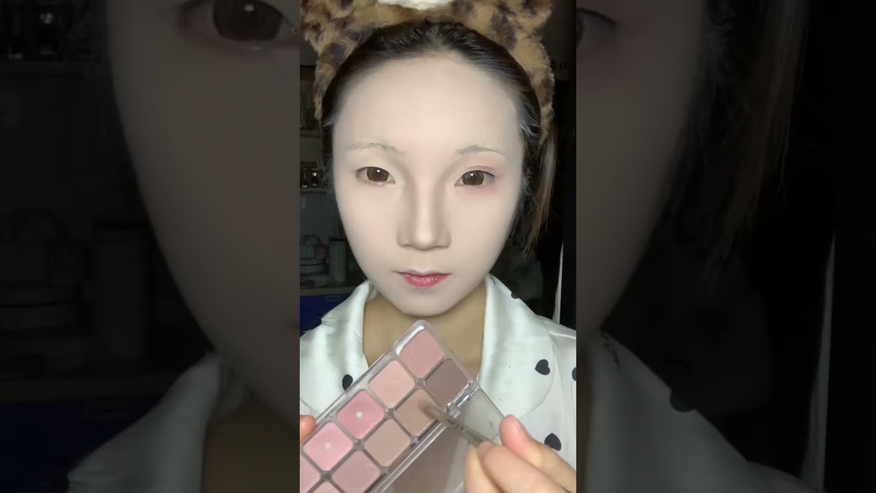 Dear wife do you want to learn this kind of pure and sweet makeup that is both sensual and
