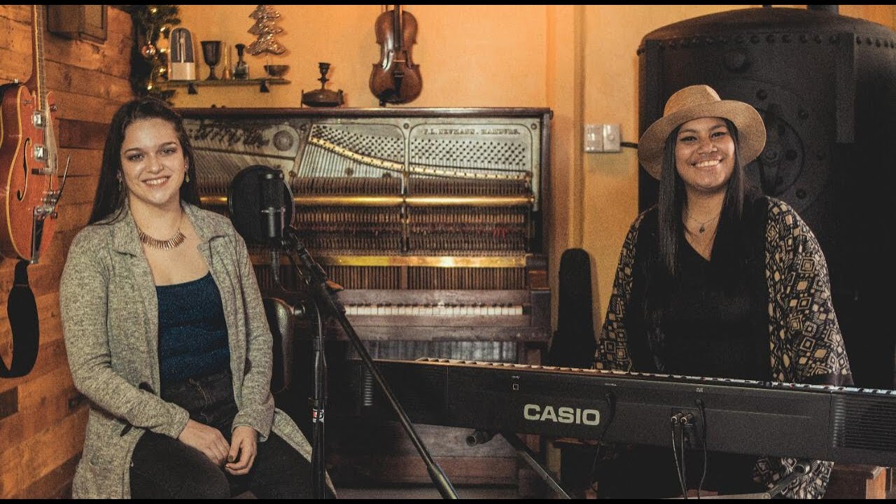 El Tamborilero - Laura Sofía ft Jeanna Guevara
