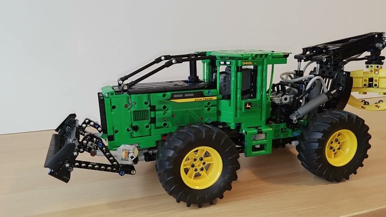 LEGO 42157 - John Deere 948L-II Skidder reconstruction – completed model