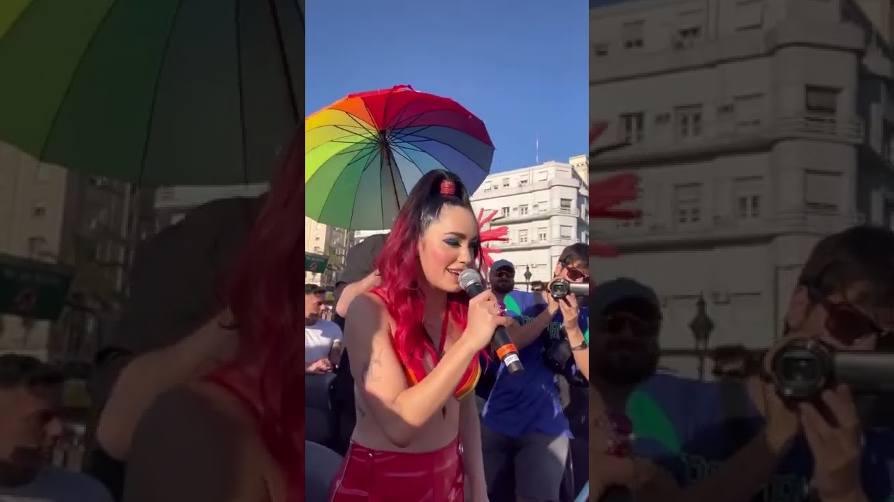 Lali brill&oacute; en la marcha del orgullo