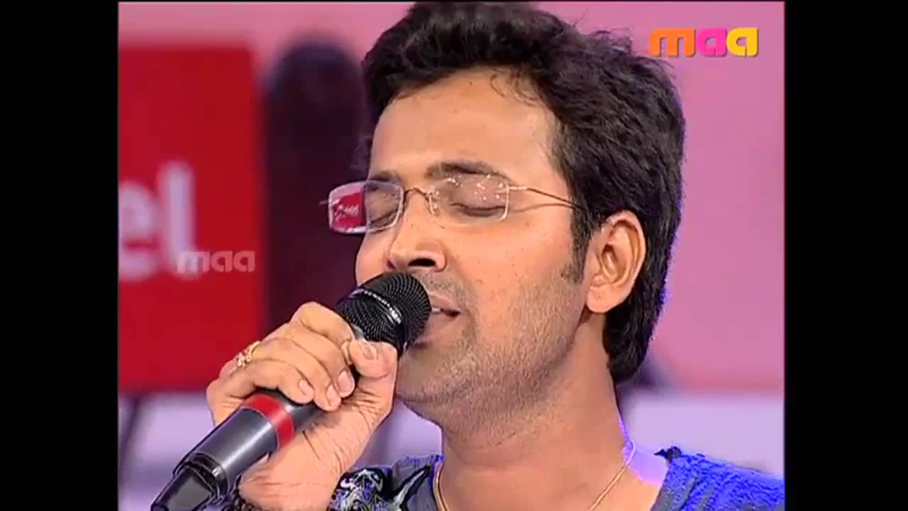 Srikrishna singing Vaana song.mp4