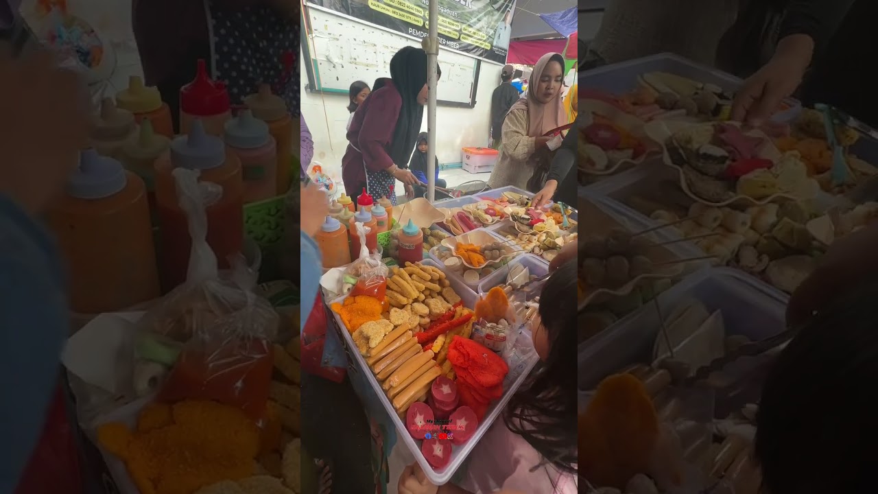 Berbagai macam cemilan digoreng tersedia harga murah meriah