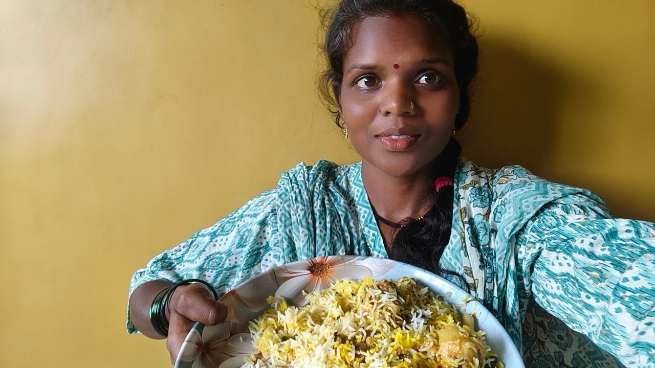 दादांनी आमच्या साठी दम बिर्याणी बणवली तोंडाला पाणी सुटलं 😋🤤