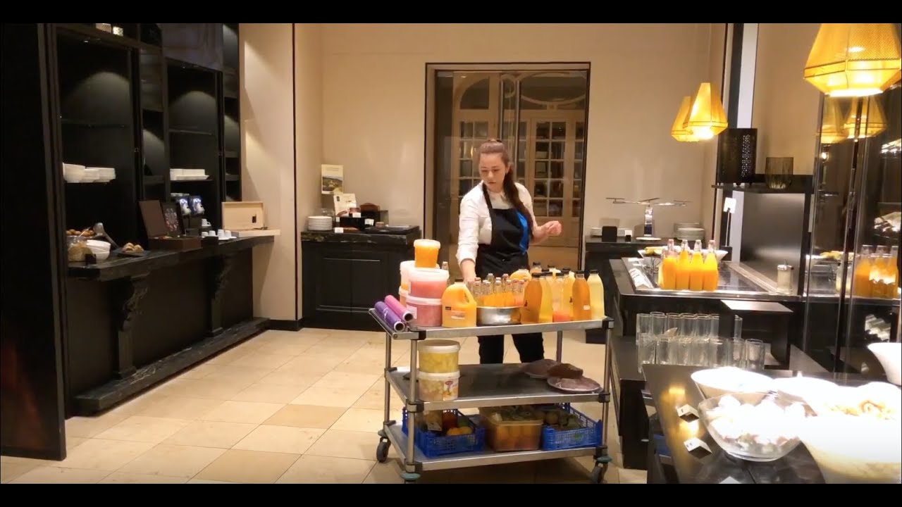 Immersion petit-déjeuner au Grand Hôtel La Cloche