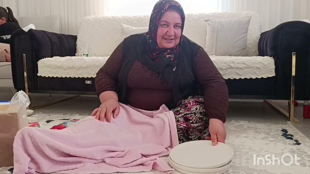 AYŞE KIZIMA SEVDA TEYZESİ VE YENGELERİ EV HAYIRLI OLSUNA GELMİŞLER 