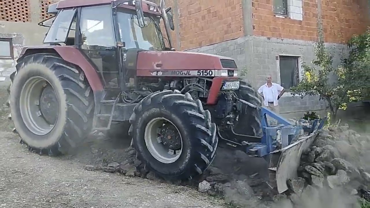 CASE Maxxum 5150 radi kao bager
