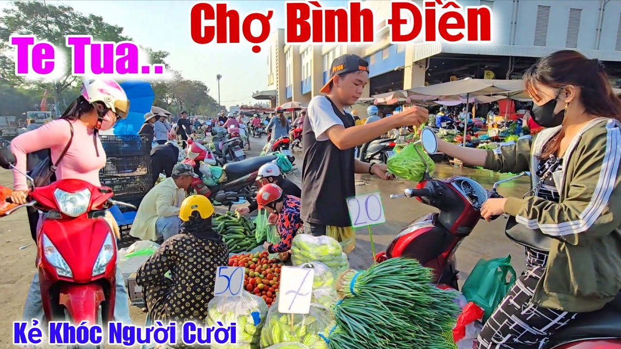 Chợ Bình Điền rau củ quả đổ đống xổ rẻ Kẻ khóc người cười sáng nay