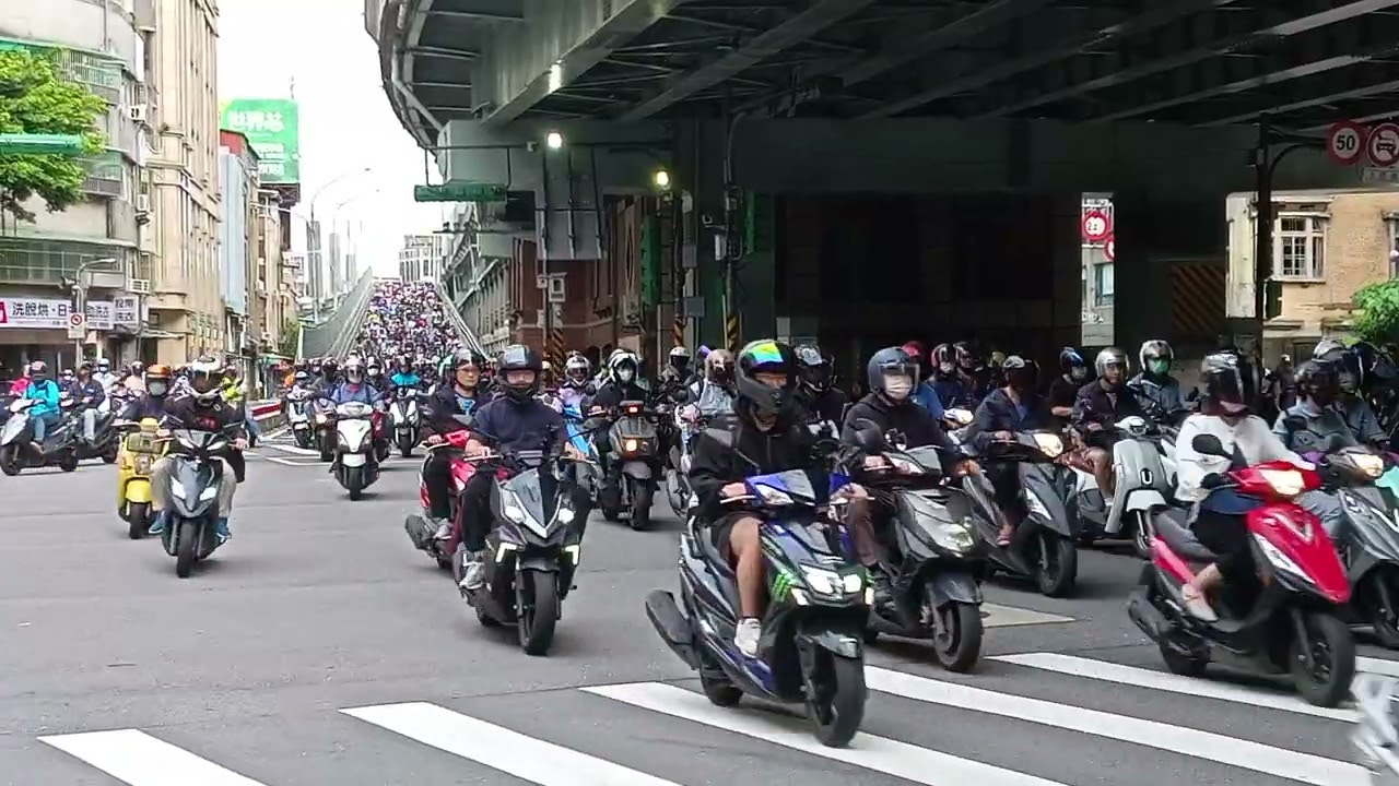 台灣台北橋機車瀑布20240510 #台北橋 #機車瀑布 #台北大橋