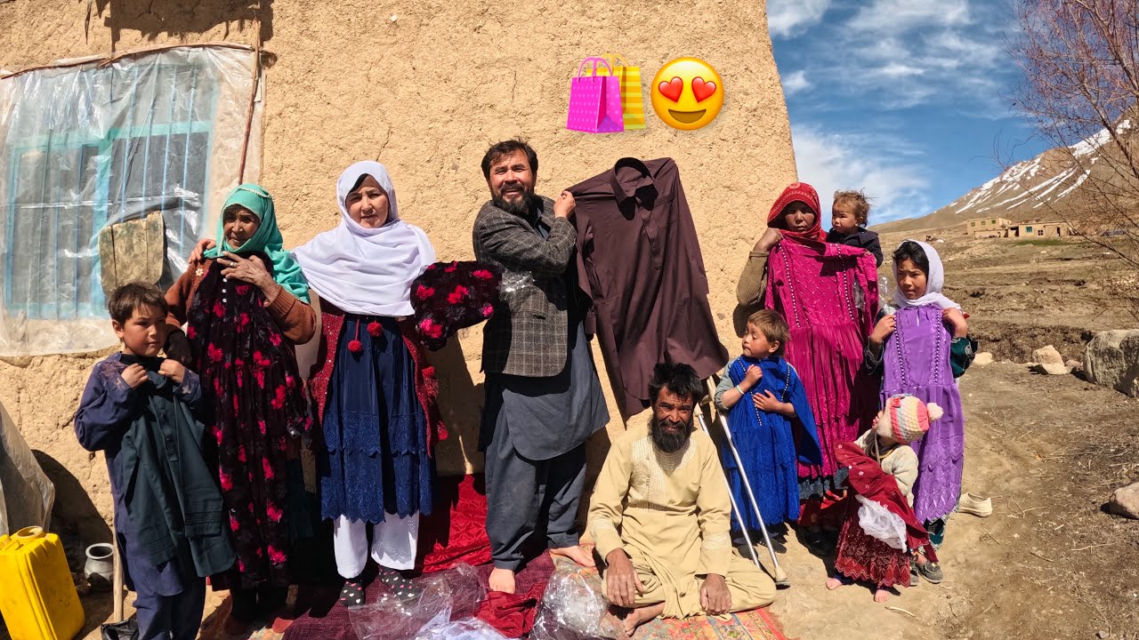 تحفه های قشنگی یکی از بیننده ها برای یک خانواده خیلی نیازمند 🛍️🎉😍