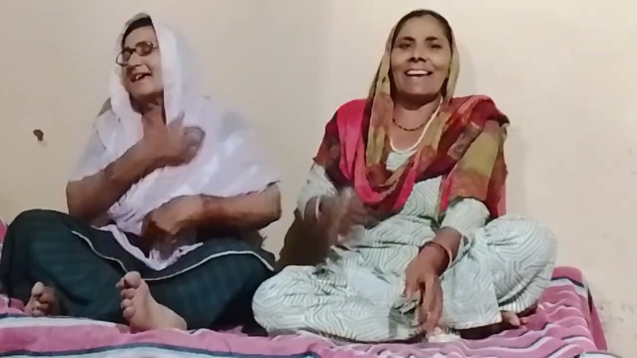 हाली न हालिया जोड़ा। हरियाणवी गीत by Saroj nain 🥰❤️❤️❤️❤️🥰 please subscribe this channel and share 