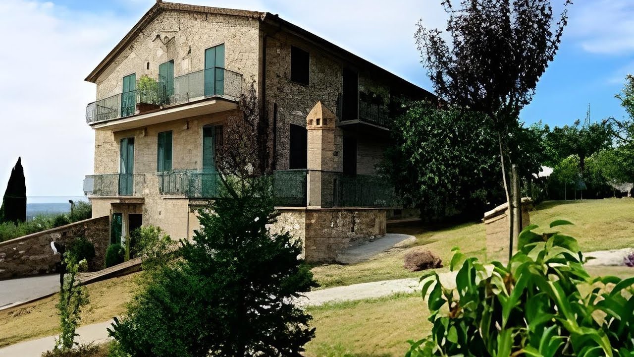Colle Degli Olivi snc | Assisi, Italy | Hotel Review 🌟
