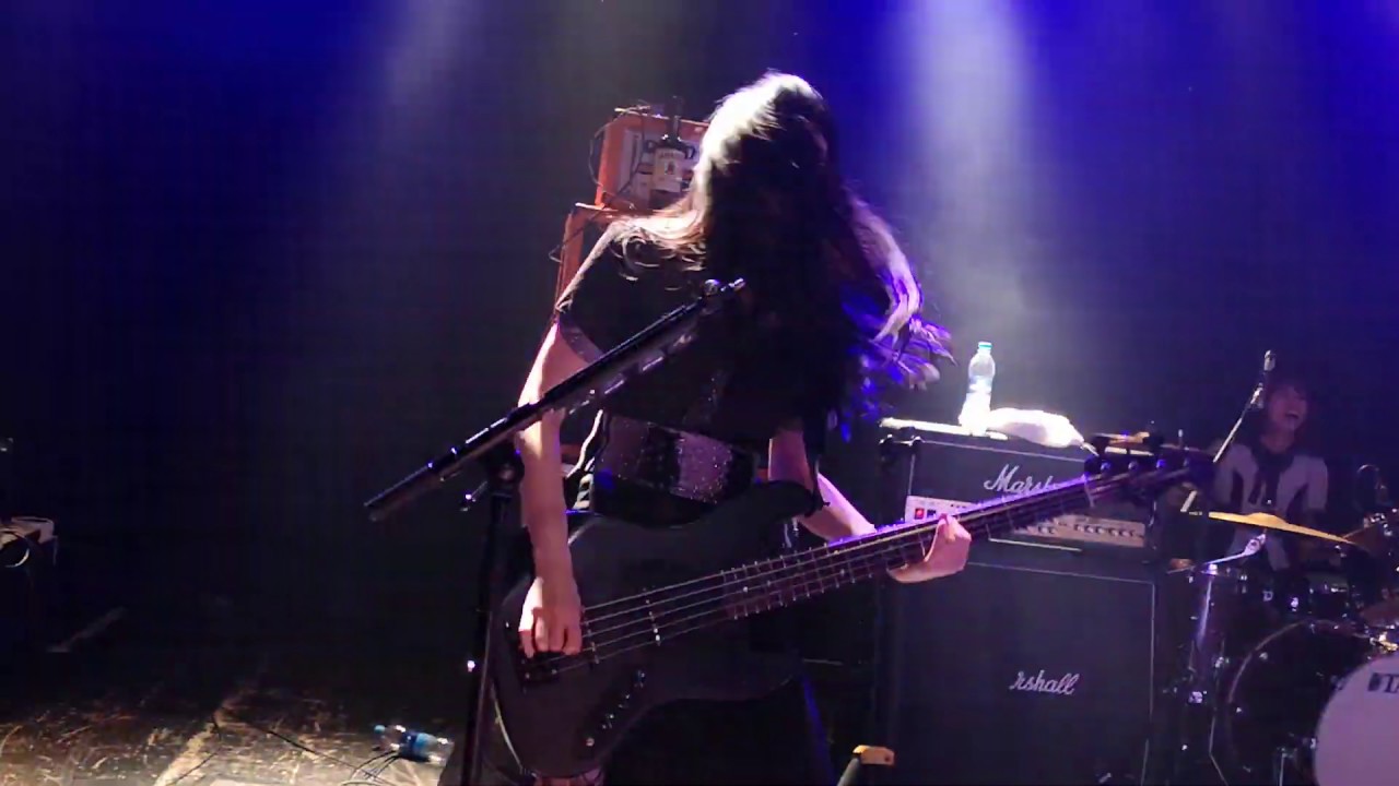 BAND-MAID in Melkweg / Amsterdam on 2018.11.16 22.10.20 -- Choose me - the end
