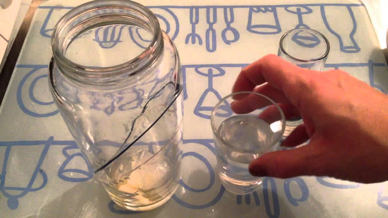 Faire un cocktail Rhum Violette - Recette &agrave; la violette