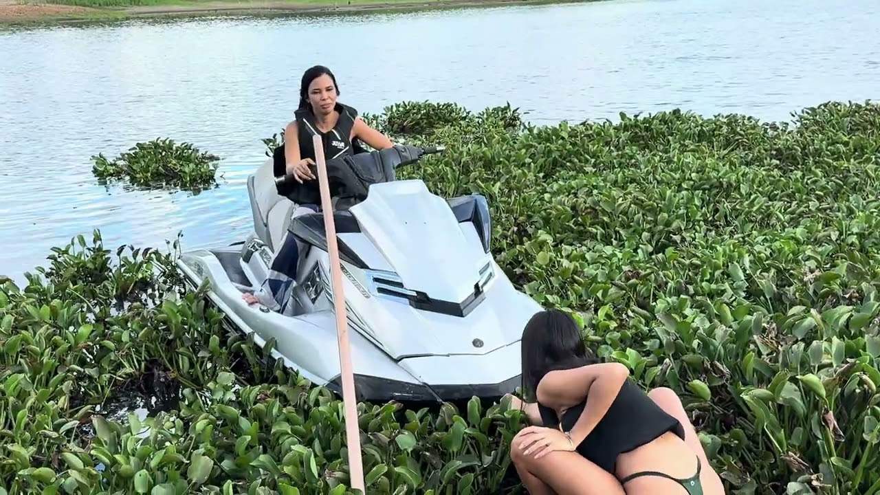 VANESSA ME DERRUBOU NO RIO COM JETSKI 😭