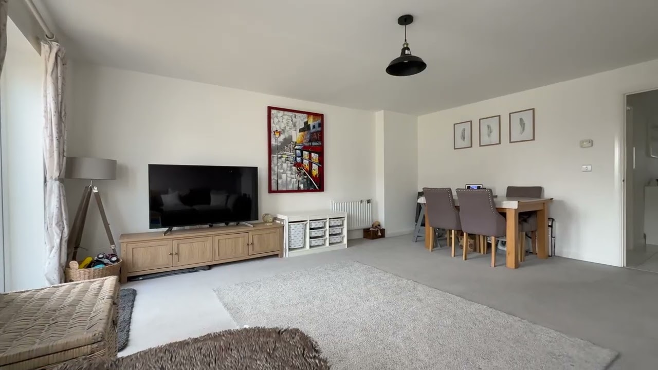 SPACIOUS AND VERSATILE MODERN SEMI-DETACHED HOME ON A POPULAR SALISBURY DEVELOPMENT