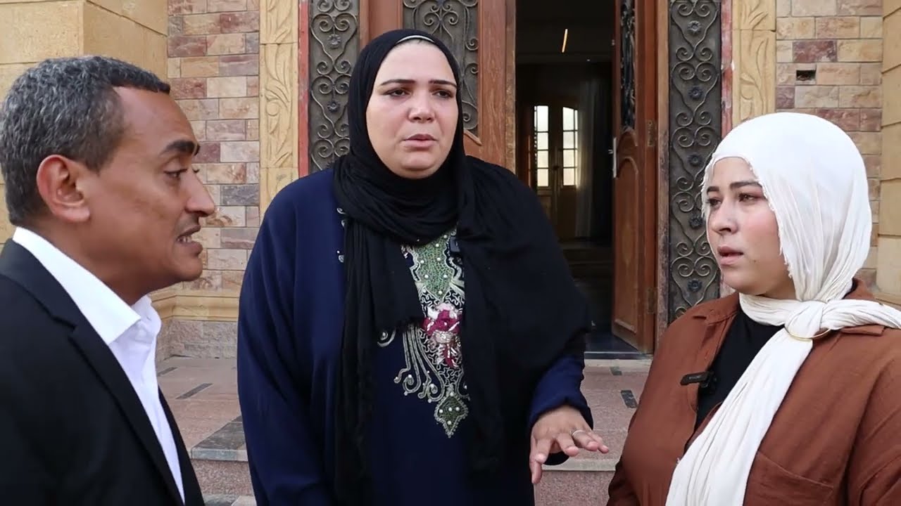 شاب يرمي امه الكفيفه في الشارع علشان خاطر يرضي مراته وينضمه يرى الحقيقه يندم ندم شديد