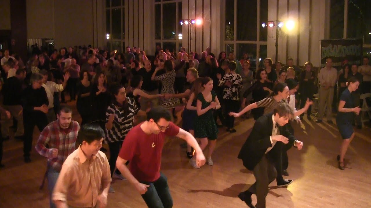 "The Dipsy Doodle" - Beantown Swing (2016)