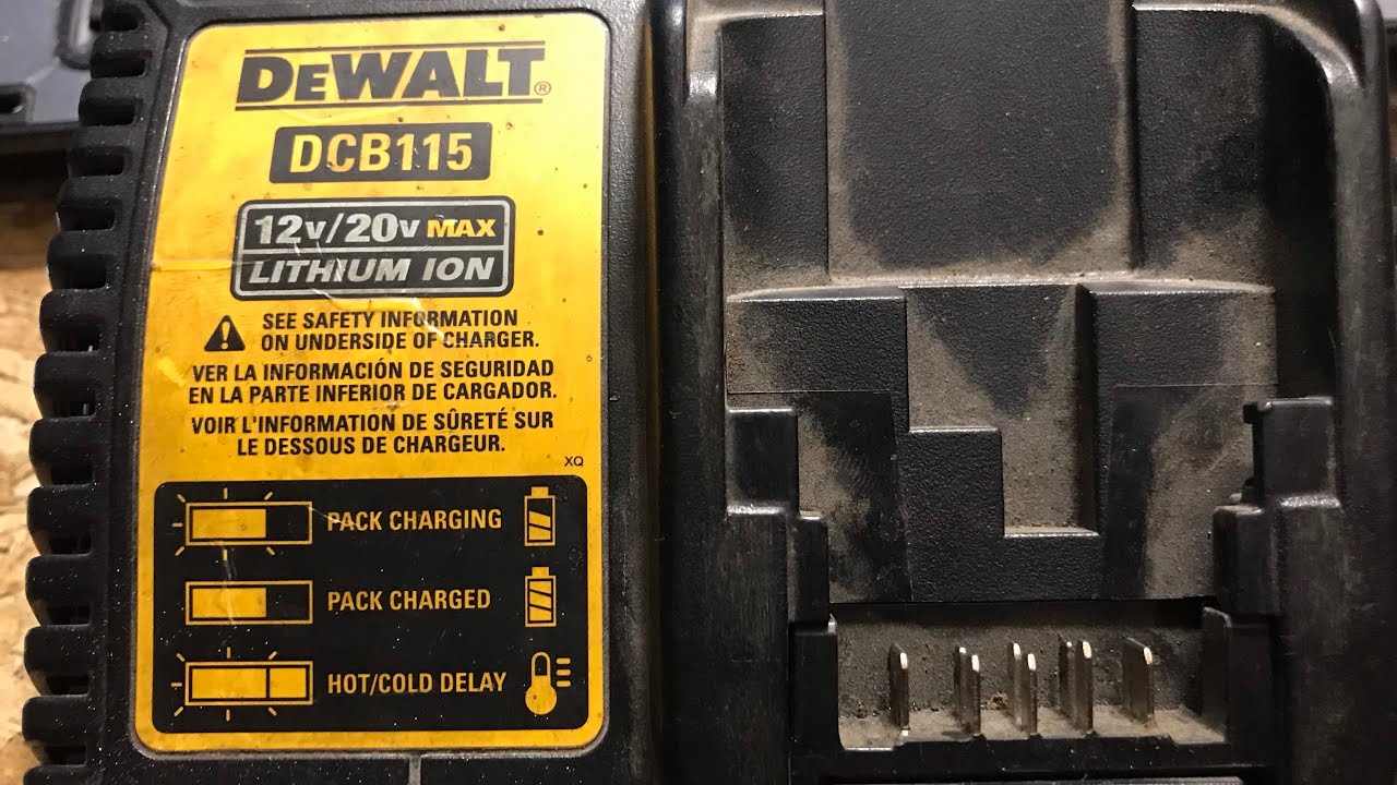 Ремонт DeWALT DCB115