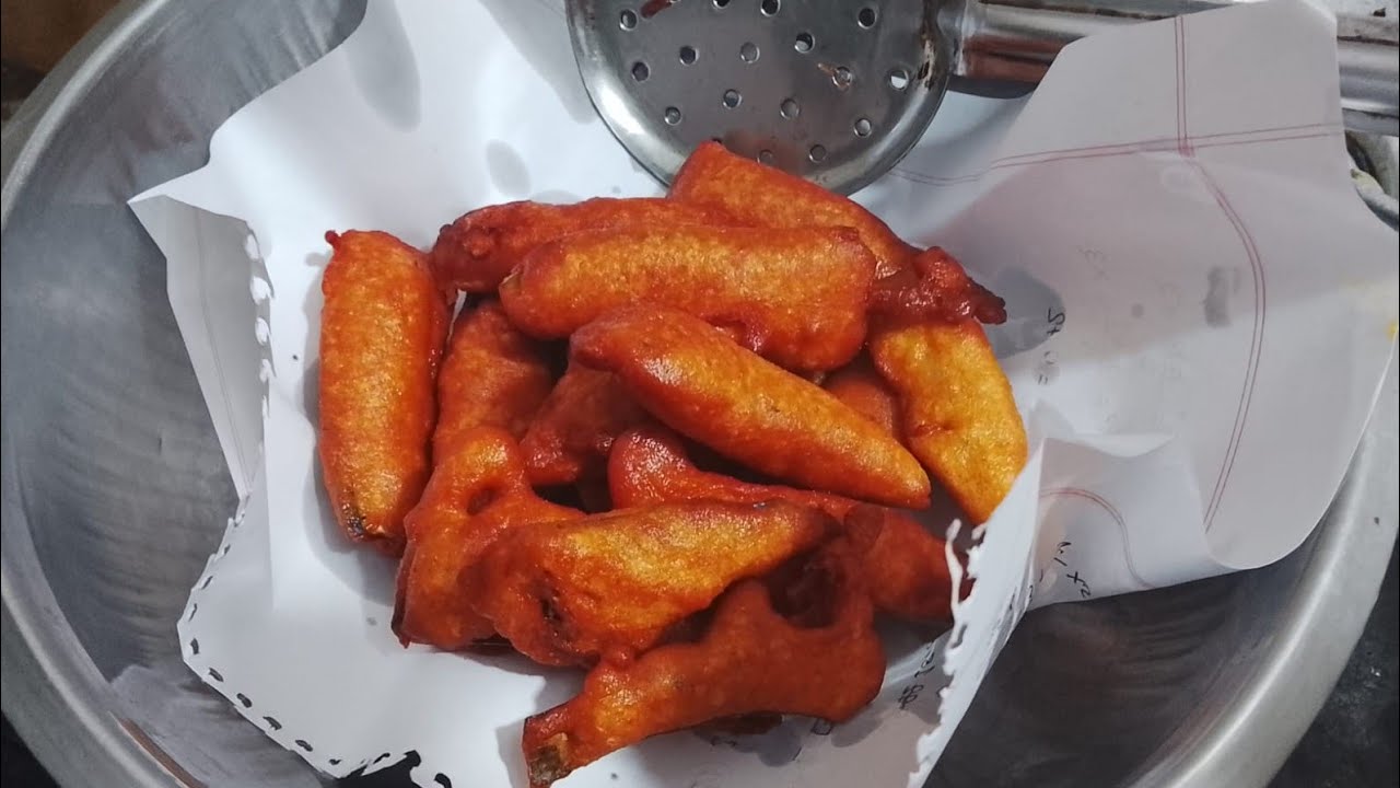 আমাদের  টবের গাছের বেগুন দিয়ে  আজ বেগুনি  বানালাম👌Abdullahs Creative jobs. 