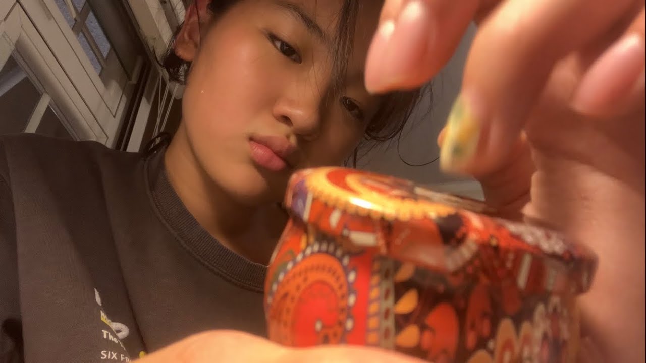 classic tapping and scratching + whispering asmr