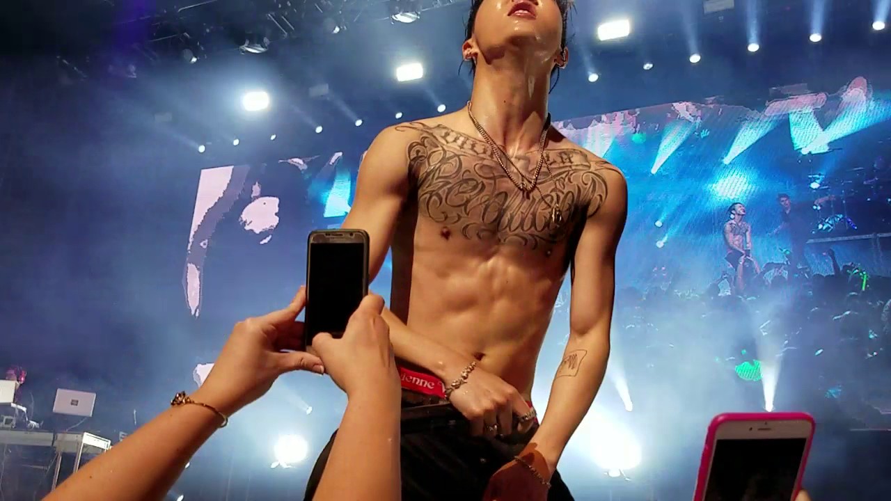 비에이피 B.A.P. Bang Bang Atlanta LOE fancam  Yongguk focus 용국 직캠