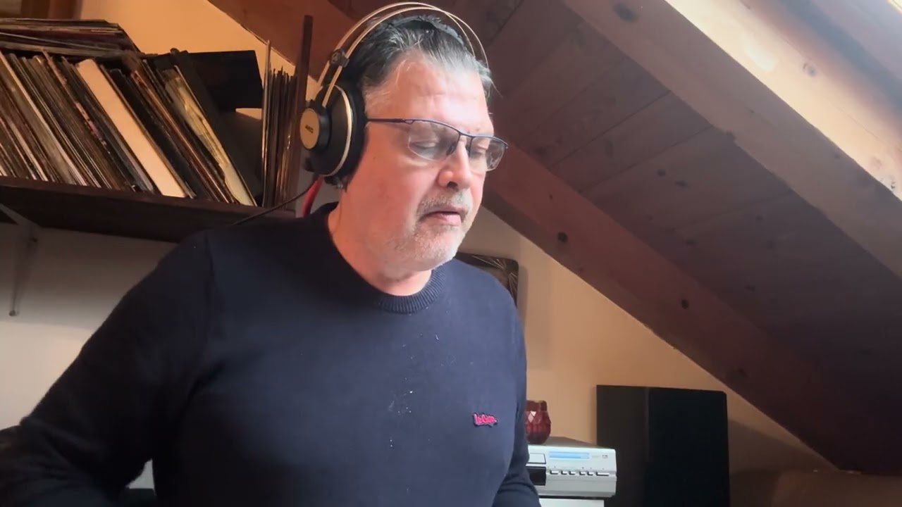 Dancing Queen-ABBA-drum cover by Oliver Cosic.