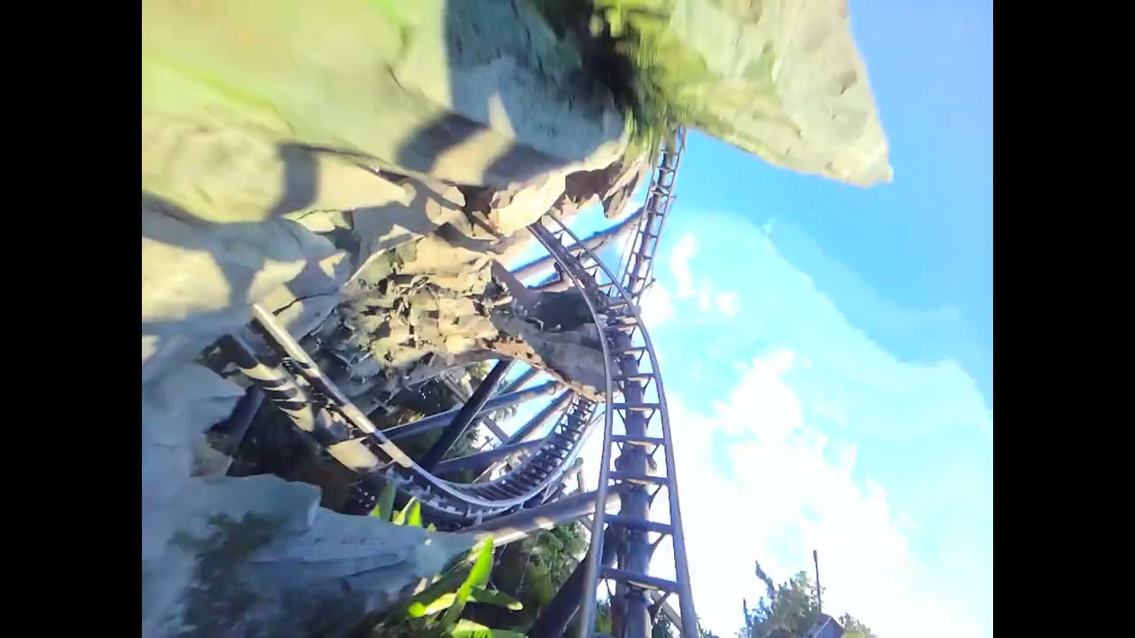 Jurassic World VelociCoaster!