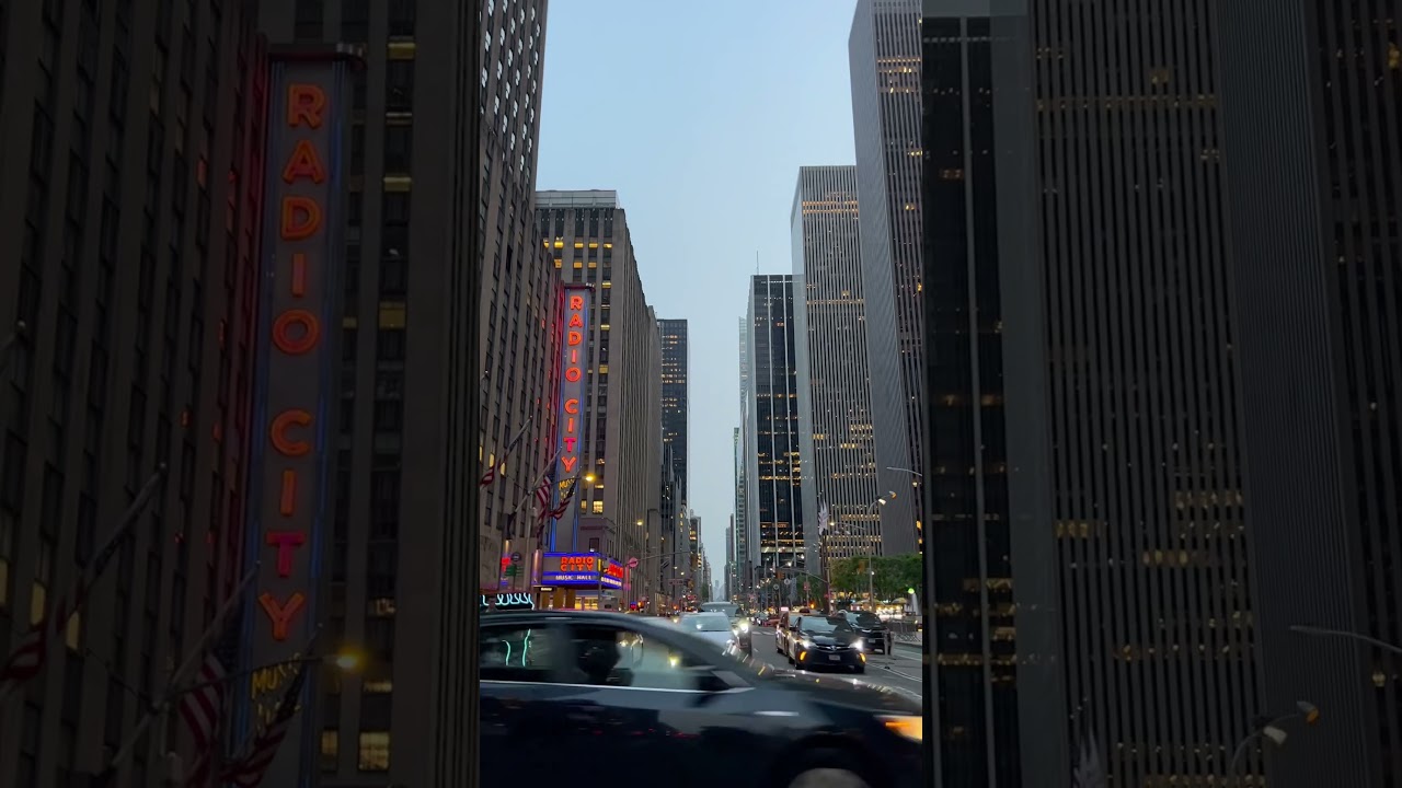 Avenue of the Americas in New York