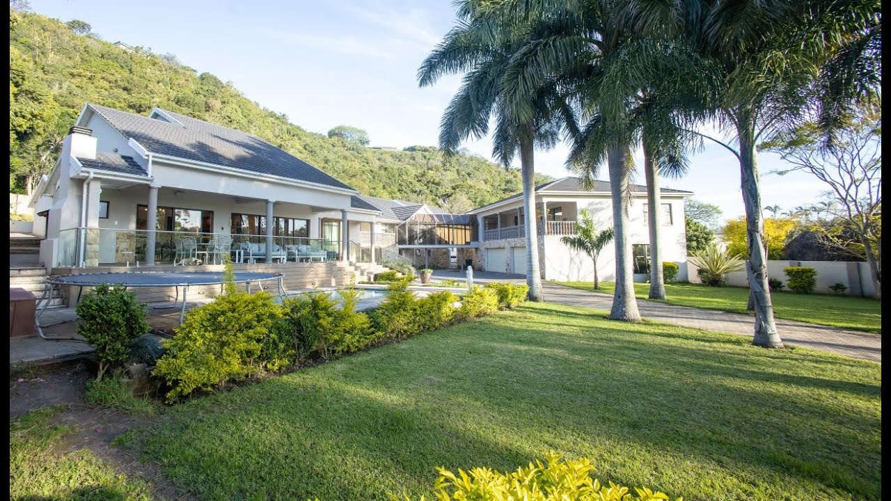 6 BEDROOM HOUSE FOR SALE IN BEACON BAY