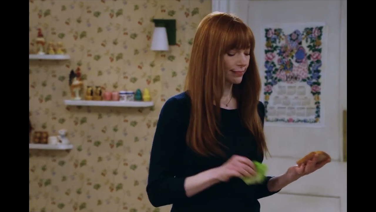 Jay flirts with Donna | S2E2 | That 90s Show