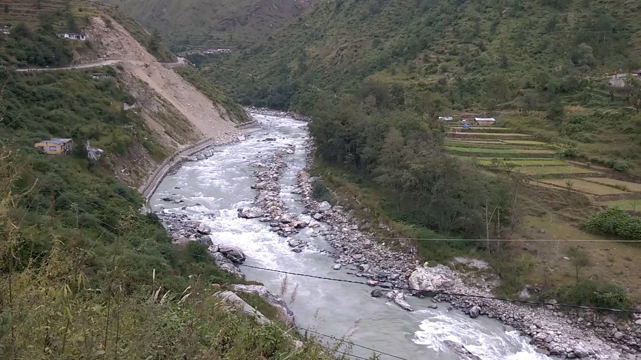 Way to Gangotri by Bus