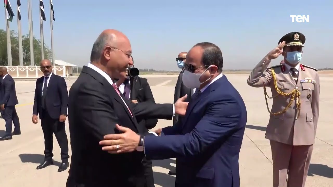 في زيارة تاريخية.. الرئيس العراقي برهم صالح يستقبل الرئيس السيسي في بغداد