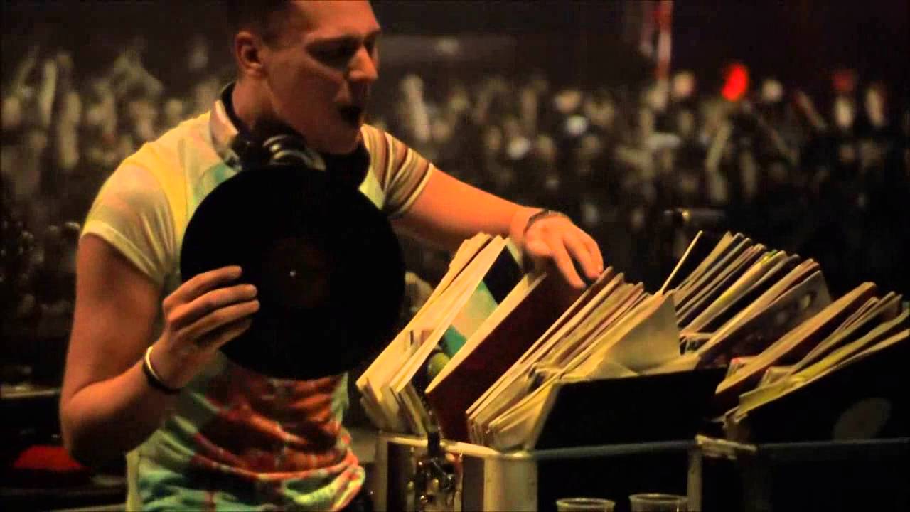 Armani & Ghost - Airport (Tiesto in Concert 2003)